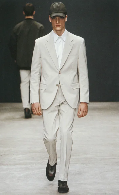 Look 32